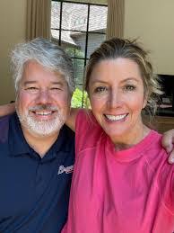 Sandi Snively's Instagram, Twitter & Facebook