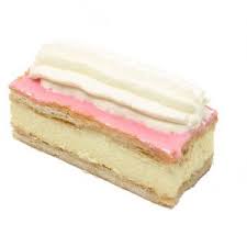 Moreover there is a further layer, consisting of puff pastry. Tompouce Nederlandse Recepten Voedsel Ideeen Lekker