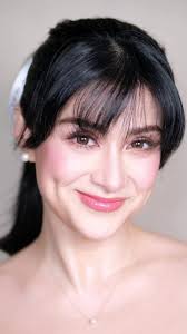 Fresh Makeup Look for Carla Abellana
