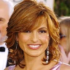 Angie Mayhew's Instagram, Twitter & Facebook