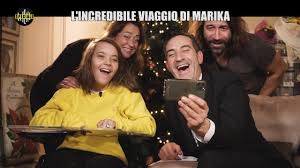 Tante le critiche mosse nei confronti di giulia innocenzi e francesca di stefano che hanno realizzato il delicato reportage con un atteggiamento che al pubblico non è piaciuto affatto. Le Iene Puntate Video In Streaming E Servizi In Onda Su Italia1 Le Iene