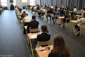 Wszystko wskazuje na to, że zmiany w maturach od 2023 roku będą przykładowe arkusze na maturę w roku 2023 cke przedstawi dwa lata przed terminem tych. Matura Na Nowych Zasadach Od 2023 R Men Konsultuje Projekt