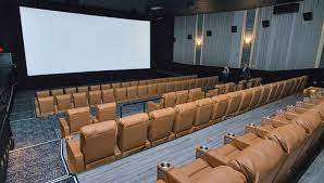 Comfy seats and great concessions reasonably priced! Emagine Geneva Lakes Emagine Entertainment