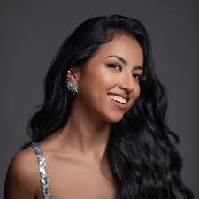 Vivo orgullosa de mi raíces, mi cultura y de mi gente. Iquitos, seguiré  llevándote en el corazón y en cada lugar a donde vaya. Feliz 161  Aniversario mi tierra amada.💚 . #LitaPezo #