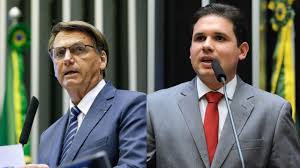 Bolsonaro elogia Hugo Motta e diz que "anistia não é política, mas humanitária"
