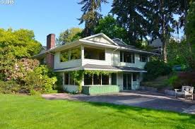 2260 Lincoln St Eugene Or 97405 Estate Homes Luxury Homes House Styles