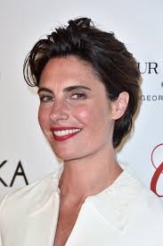 Alessandra sublet is a french radio and television presenter. Alessandra Sublet Apres Alessandra Sublet Coiffure Cheveux Courts Coiffure Coupe Courte