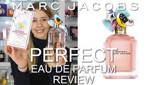 This warm floral fragrance features notes of crystalized berries and soft musk. New Marc Jacobs Daisy Spring Perfume Limited Edition 2021 Review Scentstore Youtube