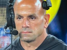 Robert Bellini's Instagram, Twitter & Facebook