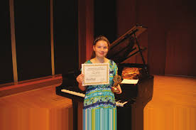 Gavotte 10 14 13 FINAL.indd