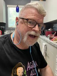 Feeling christmassey 🎄 roast potatoes done with rosemary and garlic