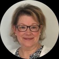 Jennifer Grinnell's Instagram, Twitter & Facebook