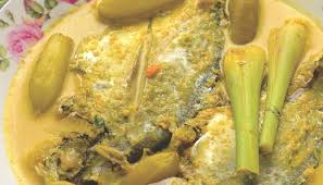 Kelihatan baik tetapi ketika makan ikan suma memecahkan masa tu dah dah lama! Ikan Masak Lemak Cili Api Myresipi
