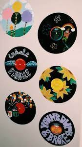 Jul 25, 2020 · painting on vinyl is different, and it's a great way to switch it up from your regular crafts. Vsco Painted Records Video Vinyl Record Art Ideas Vinyl Art Paint Record Wall Art