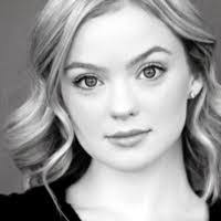 Taylor Evans's Instagram, Twitter & Facebook