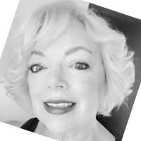 Kimberly Thorp's Instagram, Twitter & Facebook