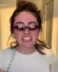 @donafella's video Tweet