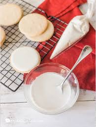 Royal Icing For Cookies Cakes Katie Rosario Recipe Royal Icing Recipe Royal Icing Cookies Cookie Icing