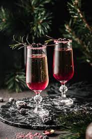 The christmas season brings with it a bevy of festive, seasonal drinks that embody the yuletide spirit. Festive Ombre Blackberry Champagne Use Your Noodles Champagne Festive Drinks Christmas Drinks