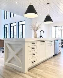 Ein Haus Das Wir Auf Instagram Gebaut Haben Kannst Du Matchas Kleines Gesicht Sehen Uberraschungsziel Ga Home Home Remodeling Home Decor