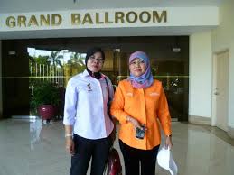 She is a member of the united malay national organisation (umno) party and is a deputy minister in the barisan nasional government of najib tun. Aktiviti Yb Dato Hjh Noriah Kasnon Home Facebook
