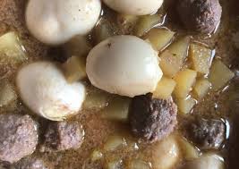 2 buah kentang, kupas kulit dan potong dadu. Rahasia Membuat Semur Bola2 Daging Yang Enak Doyan Baking
