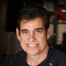 Dean Simmons (@HandymanSimmons)