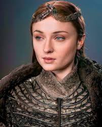 💔 Rumours are swirling that Sophie Turner may be dating Coldplay frontman  Chris Martin. The Game of Thrones star, who is reportedly a mother of two,  has moved