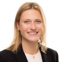 Ellie Hanson's Instagram, Twitter & Facebook