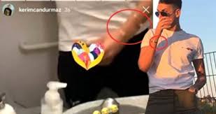 Ben kerimcan durmaz her hafta yeni videolarla kanalımda sizlerle birlikte olmaya devam ediyorum. Tuvalette Cinsel Organini Gosterdigi Iddia Edilen Kerimcan Durmaz Hapse Girebilir