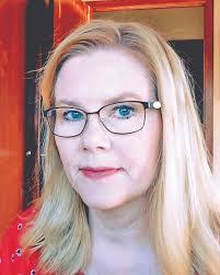 Lisa Bode's Instagram, Twitter & Facebook