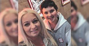 Mom convicted after treating teen's cancer with CBD oil