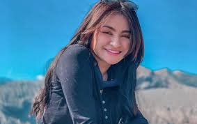 Hingga jumat (8/1/2021) video itu sudah ditonton lebih dari 73.108 views. Potret Petualangan Liburan Nathalie Holscher Mualaf Cantik Gebetan Sule Okezone Travel