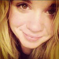 Claire Abner (@claire_abner)