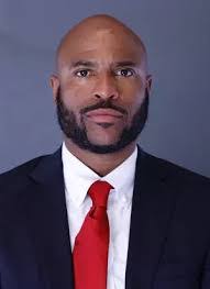 Frank Bourgeois's Instagram, Twitter & Facebook