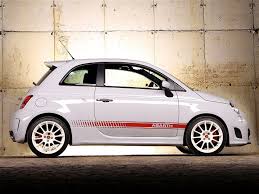 4 cylinders in line, 1368 cm³ 190 hp at 6500 rpm 7x17 cast aluminium rims with tyres. Fiat 500 Abarth Esseesse Specs Photos 2009 2010 2011 2012 2013 2014 2015 2016 2017 2018 2019 2020 2021 Autoevolution