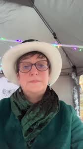 Book signing today in Olney at Dickens of a Christmas #yabooks #dystopian  #dystopianfiction #christmas #olney #dickensofachristmasolney #booktok