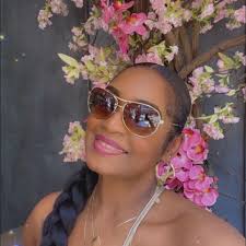 BET Awards. I'm performing tonight 🤗