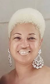 Melanie Parton's Instagram, Twitter & Facebook