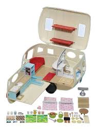 Amazon Com Calico Critters Caravan Family Camper Toys Games Calico Critters Families Sylvanian Families Calico
