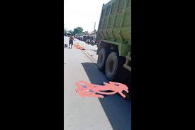 Kirim loker terbaru ke emailmu. Ditabrak Dump Truk Di Jalan Apitaik Lombok Timur Suami Istri Dan Anak Tewas Di Tempat Antara News Mataram Berita Ntb Terkini