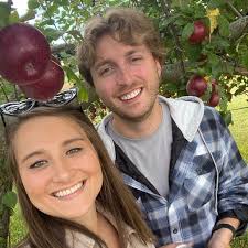 Carl Hanson and Ivana Bajic's Wedding Website