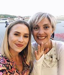 Každý víkend přinášíme aktuální akce z celé čr. Vysilani Na Instagramu Promenila Barbora Polakova V Klip Sestrih Zaberu Z Desitek Mobilu Ted Miri Na Youtube Informuji Cz