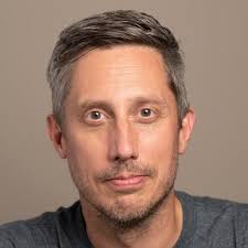 I literally was just complaining to my Brooklyn raised husband about  transplants who bring the culture we tried to escape here. Yes, o loved  here in 2001 from WI but I refused