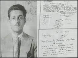 Μια μέρα θυμάμαι πως ο άρης μπήκε άξαφνα μ' ένα δυο μαυροσκούφηδες από πίσω του στο σπίτι του μπάρμπα μιχαλάκη, σ' ένα δωμάτιο όπου ήμασταν εκείνη την ώρα λιγοστοί, όσοι είχαμε κει υπηρεσία. Arhs Beloyxiwths Me Kostoymi Ston Aporrhto Fakelo Ths Asfaleias