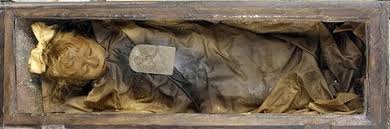 Le mystère de la momie sicilienne qui ouvre les yeux enfin élucidé   Images?q=tbn:ANd9GcR7GLfYtTRWO49iUki4_GuPJNbN6VHHXm4bICtaPi_Qjf8WdZX3