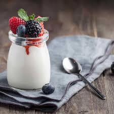 Nelle giornate calde è piacevole consumare un dolce leggero che rinfreschi. 4 Dolci Per L Estate Freschi Veloci Al Cucchiaio Dolcidee