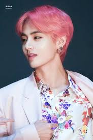 Cari harga dan promo terbaik untuk chanel bag taehyung diantara 14 produk. Walking Chanel Bts V Pulls Off Chanel Earrings In Dramatic Blue Hair ì¤'ì•™ì¼ë³´