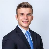 Natalie Dummitt's Instagram, Twitter & Facebook