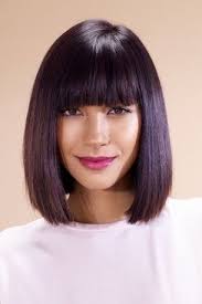 Le Carre Extra Lisse D Intermede Coupe De Cheveux Coupe Cheveux Mi Long Brune Cheveux Courts Lisses